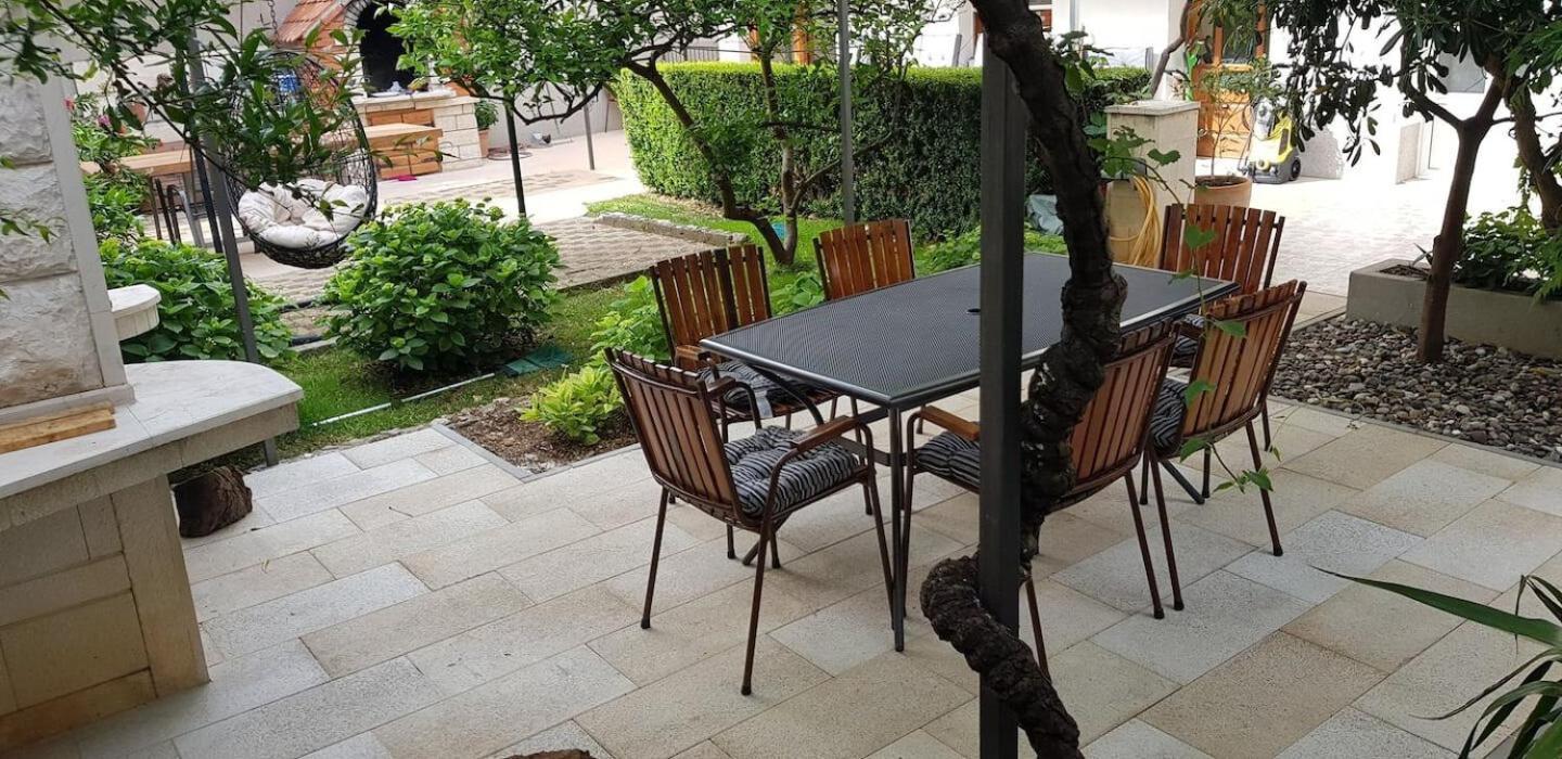Apartments Mila - 2 bedrooms&free parking Makarska Buitenkant foto