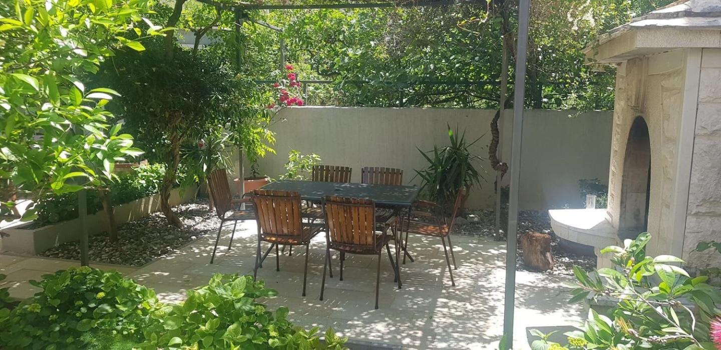 Apartments Mila - 2 bedrooms&free parking Makarska Buitenkant foto