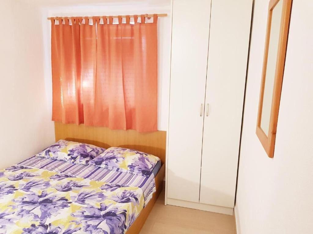 Apartments Mila - 2 bedrooms&free parking Makarska Buitenkant foto