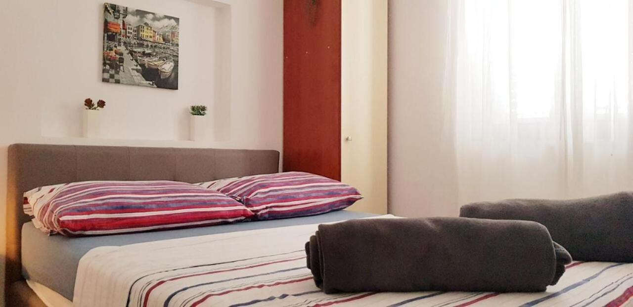 Apartments Mila - 2 bedrooms&free parking Makarska Buitenkant foto