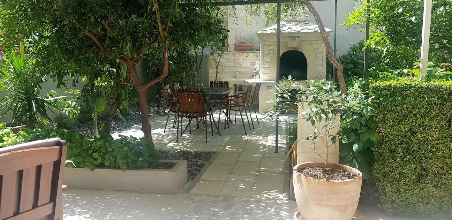 Apartments Mila - 2 bedrooms&free parking Makarska Buitenkant foto